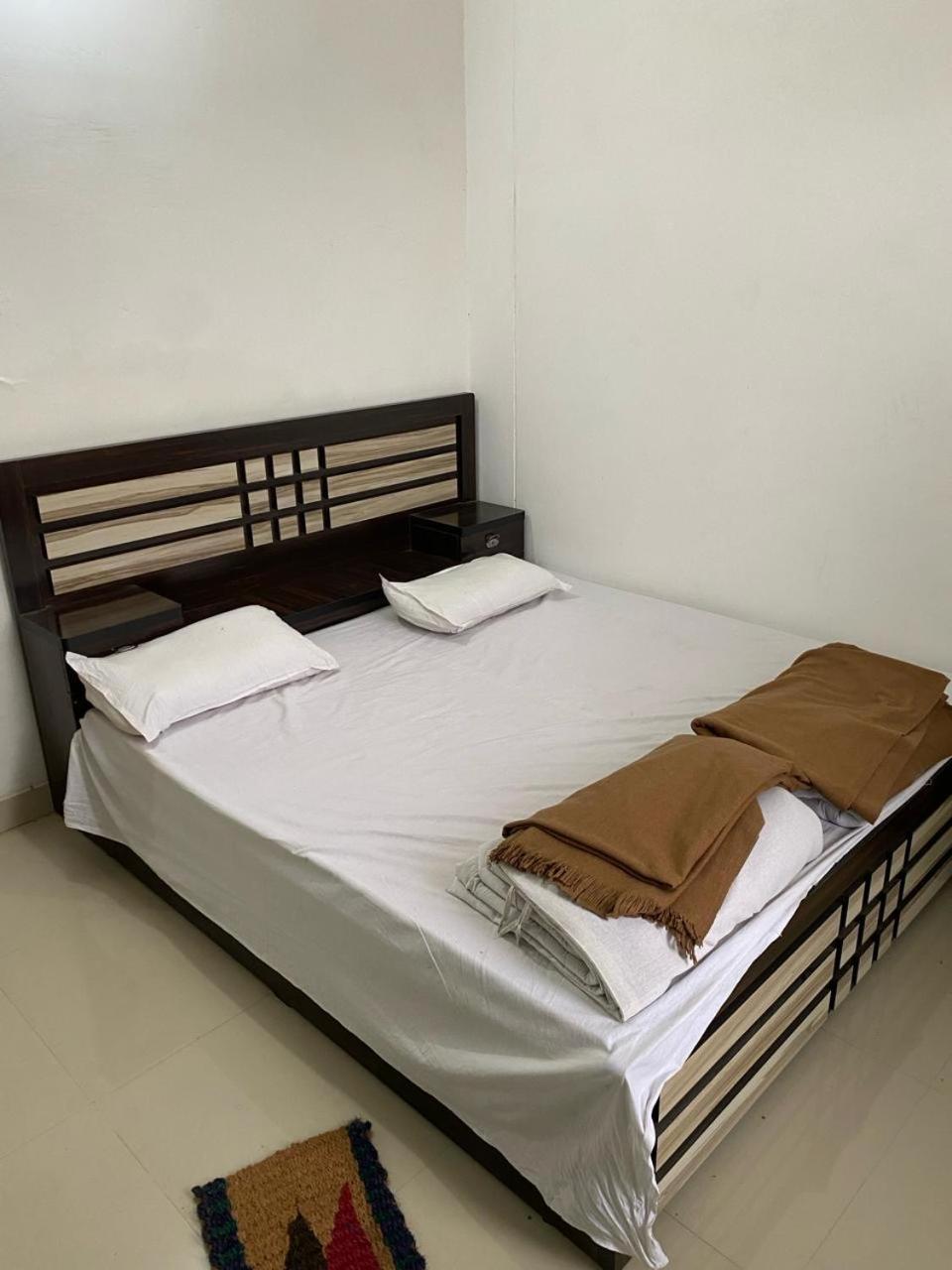 Sriram Homestay 01 Km To Sri Ram Mandir Ayodhya エクステリア 写真